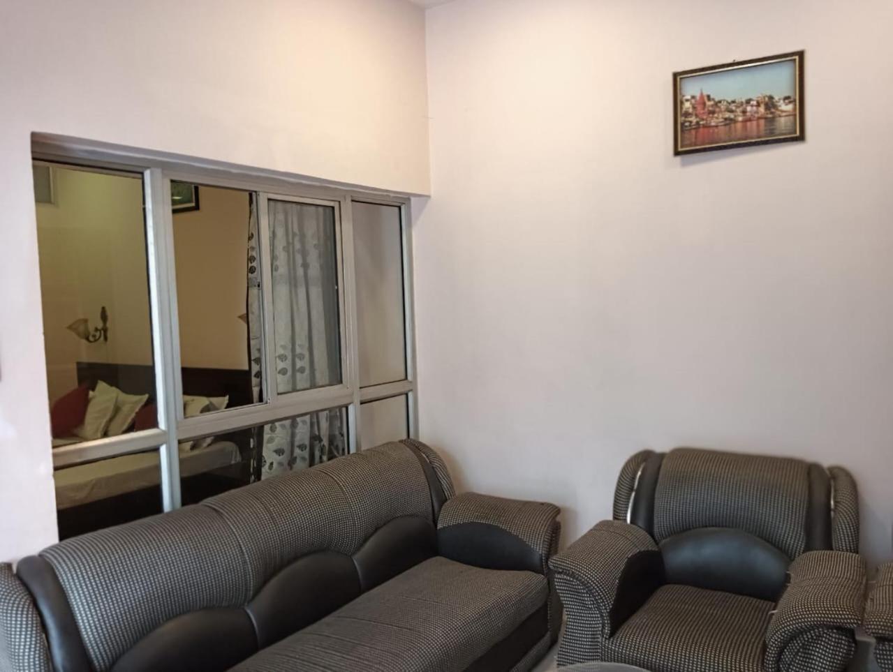 Shree Krishna Hotel Inn Varanasi Dış mekan fotoğraf